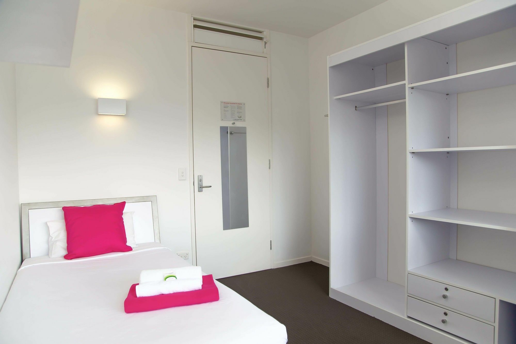 Griffith Village Apartment *